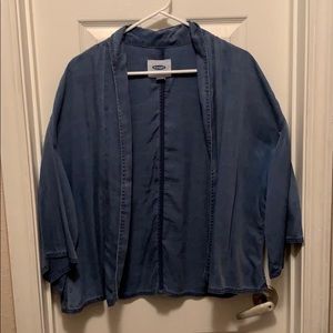 Stylish cover up jacket, never been worn anywhere